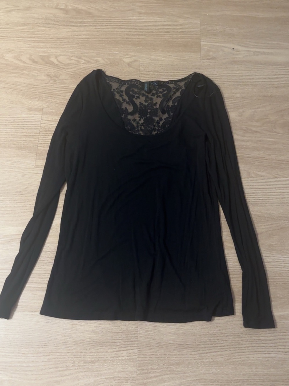 Cynthia Rowley Black Long-Sleeve Lace-Back Tee